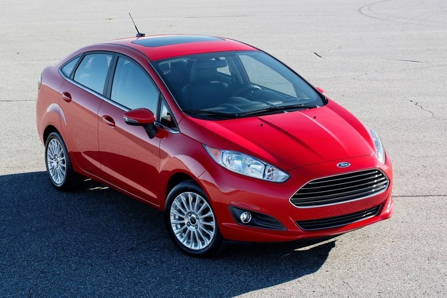 Отзывы владельцев седанов Ford Fiesta