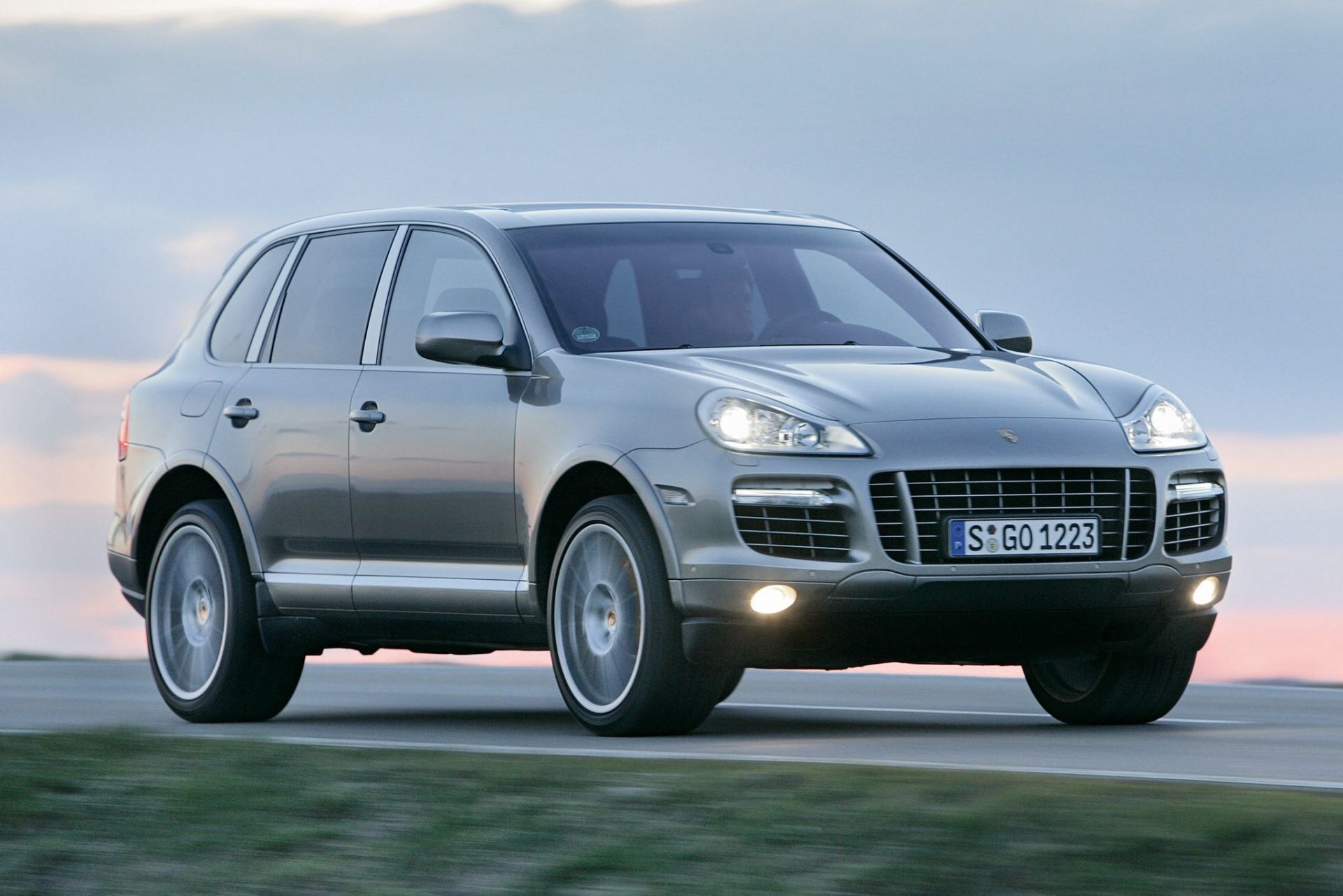 Расход порше кайен. Porsche Cayenne 2008. Порше Кайен s 2008. Порше Кайен 2009. Порше Кайен турбо s 2008.