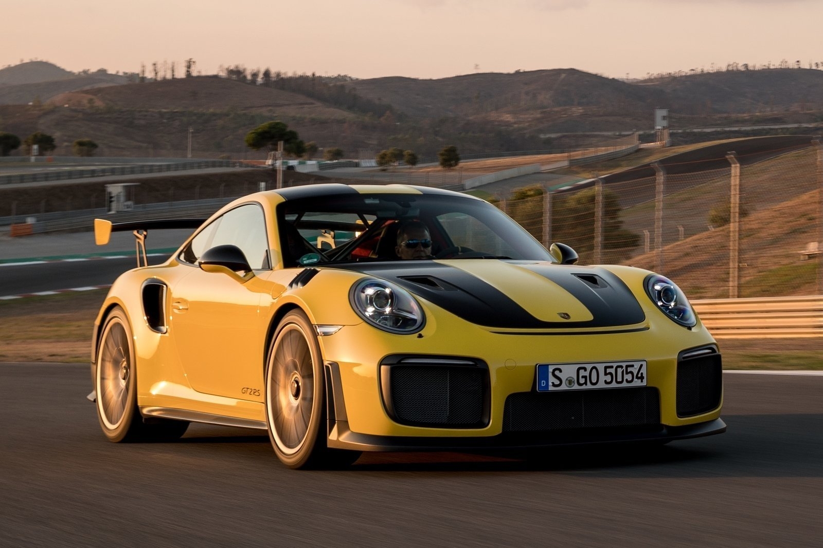 Porsche 911 GT2 (991) - цены, отзывы, характеристики 911 GT2 (991