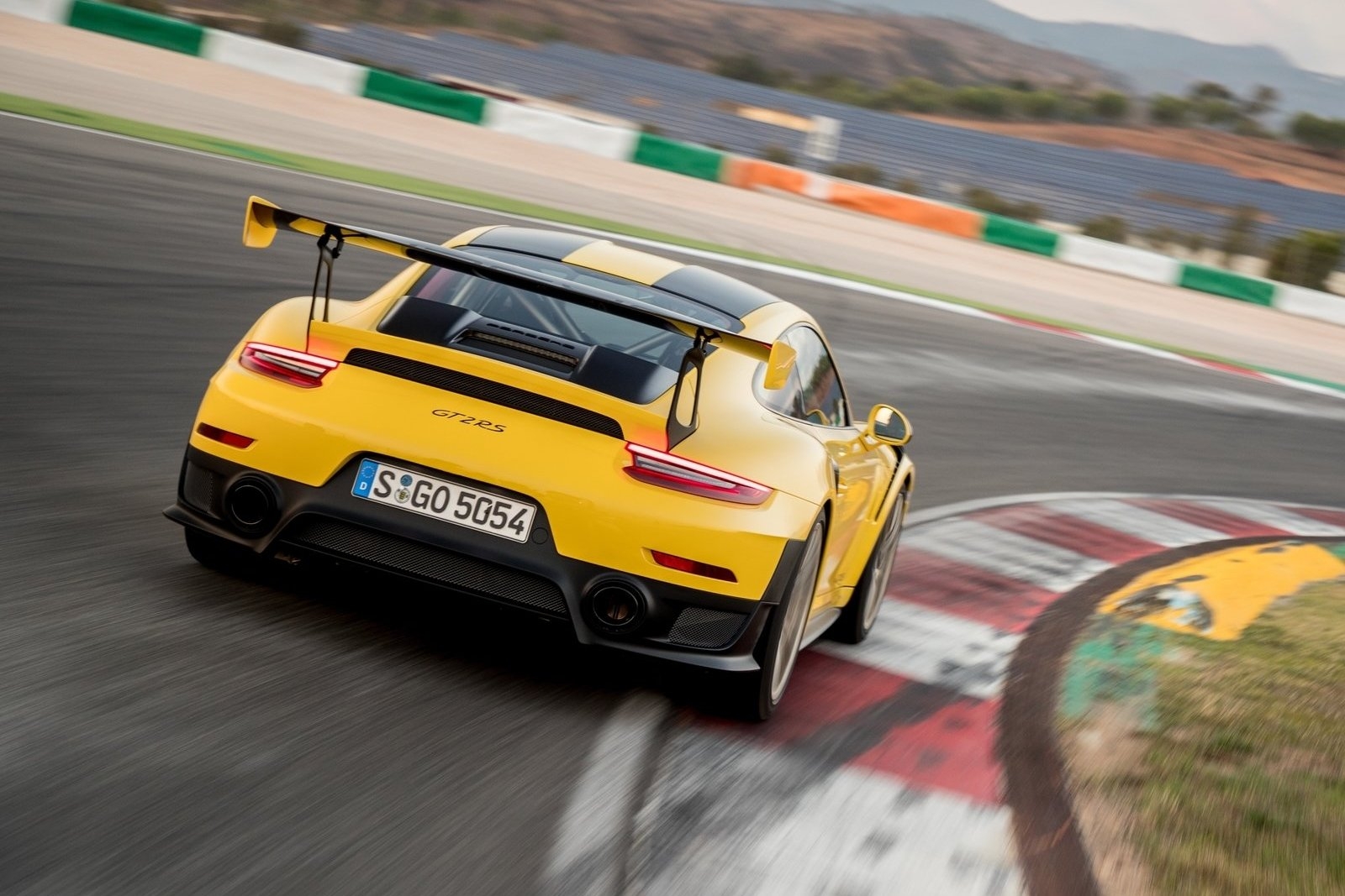 Porsche 911 GT2 (991) - цены, отзывы, характеристики 911 GT2 (991
