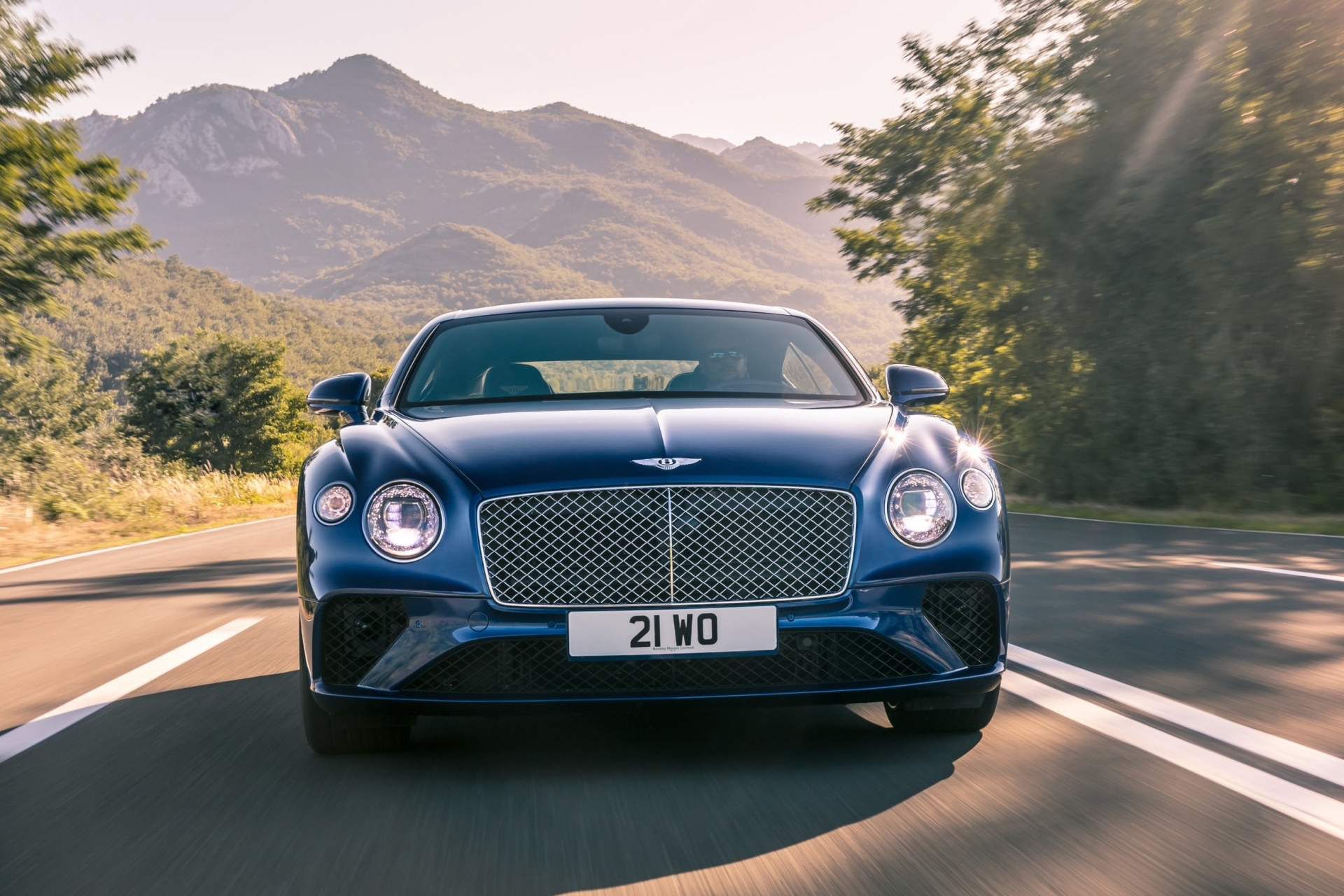 Bentley Continental GT - характеристики, фото, цена.