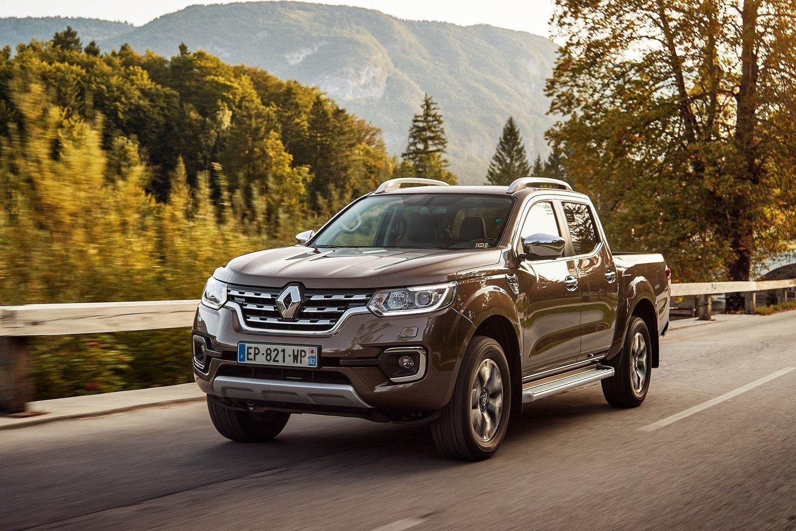 Renault Alaskan: обзор, характеристики, цена, отзывы