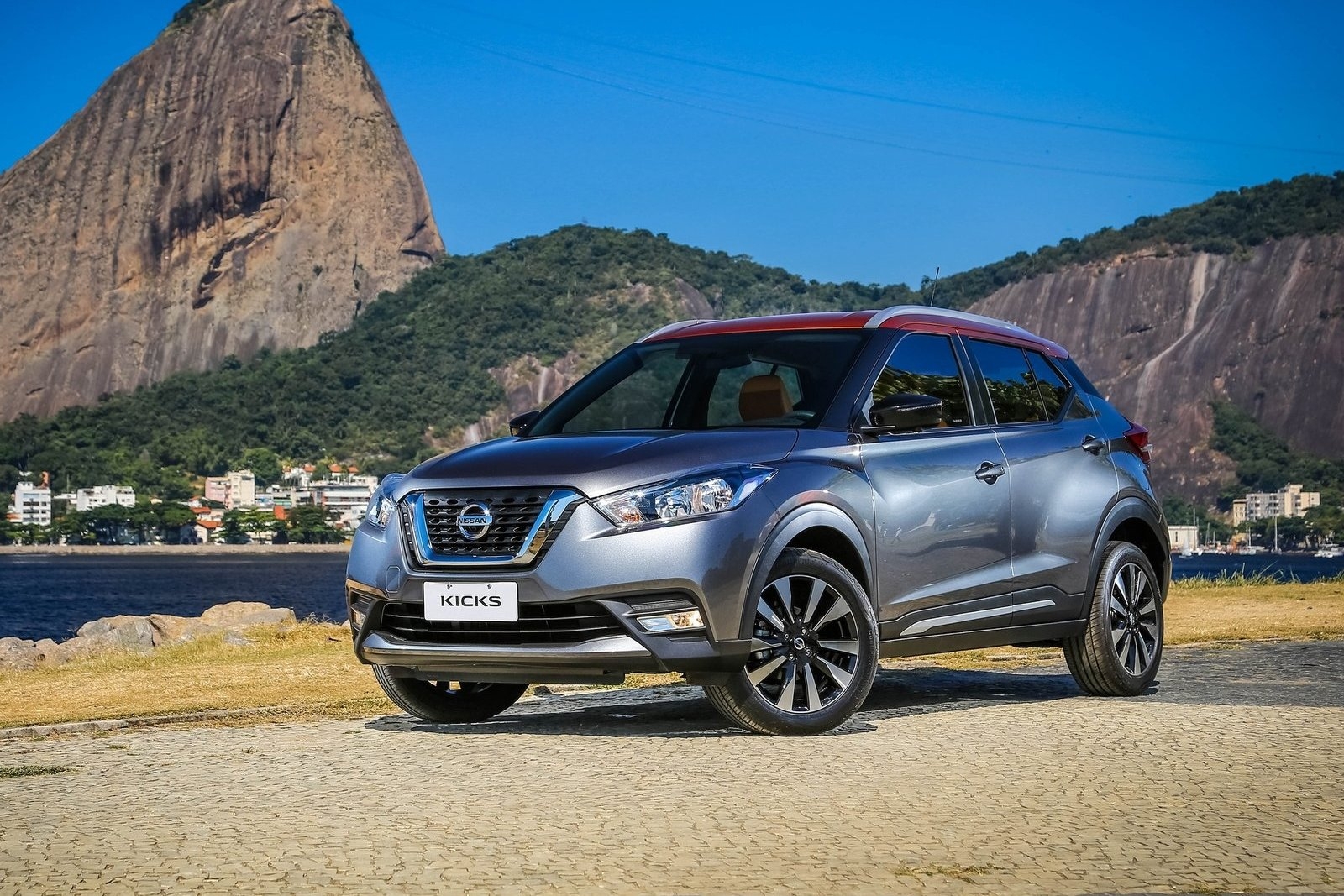 Nissan kicks 2017 store used