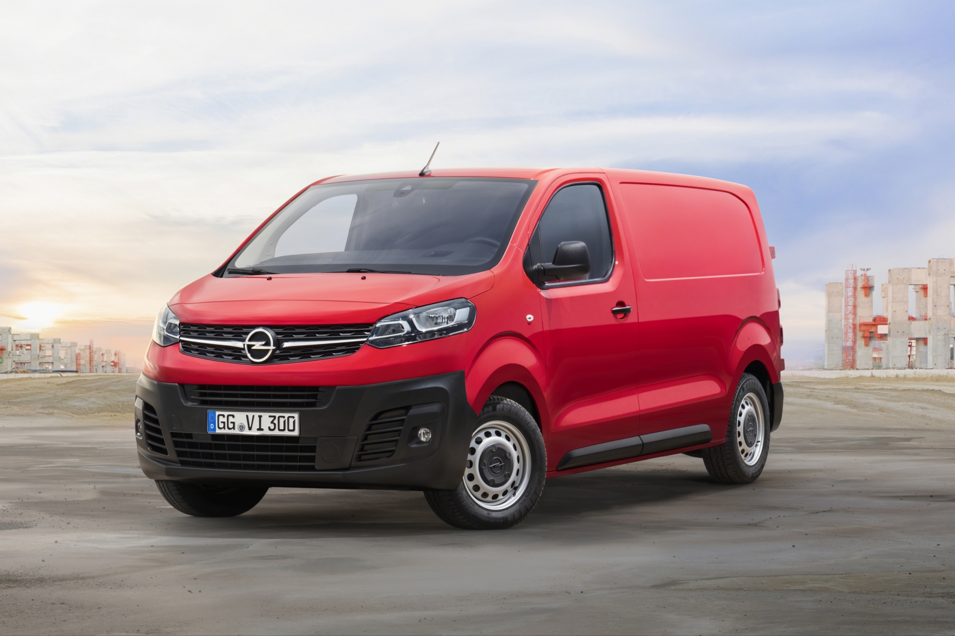 Opel Vivaro - цены, отзывы, характеристики Vivaro от Opel