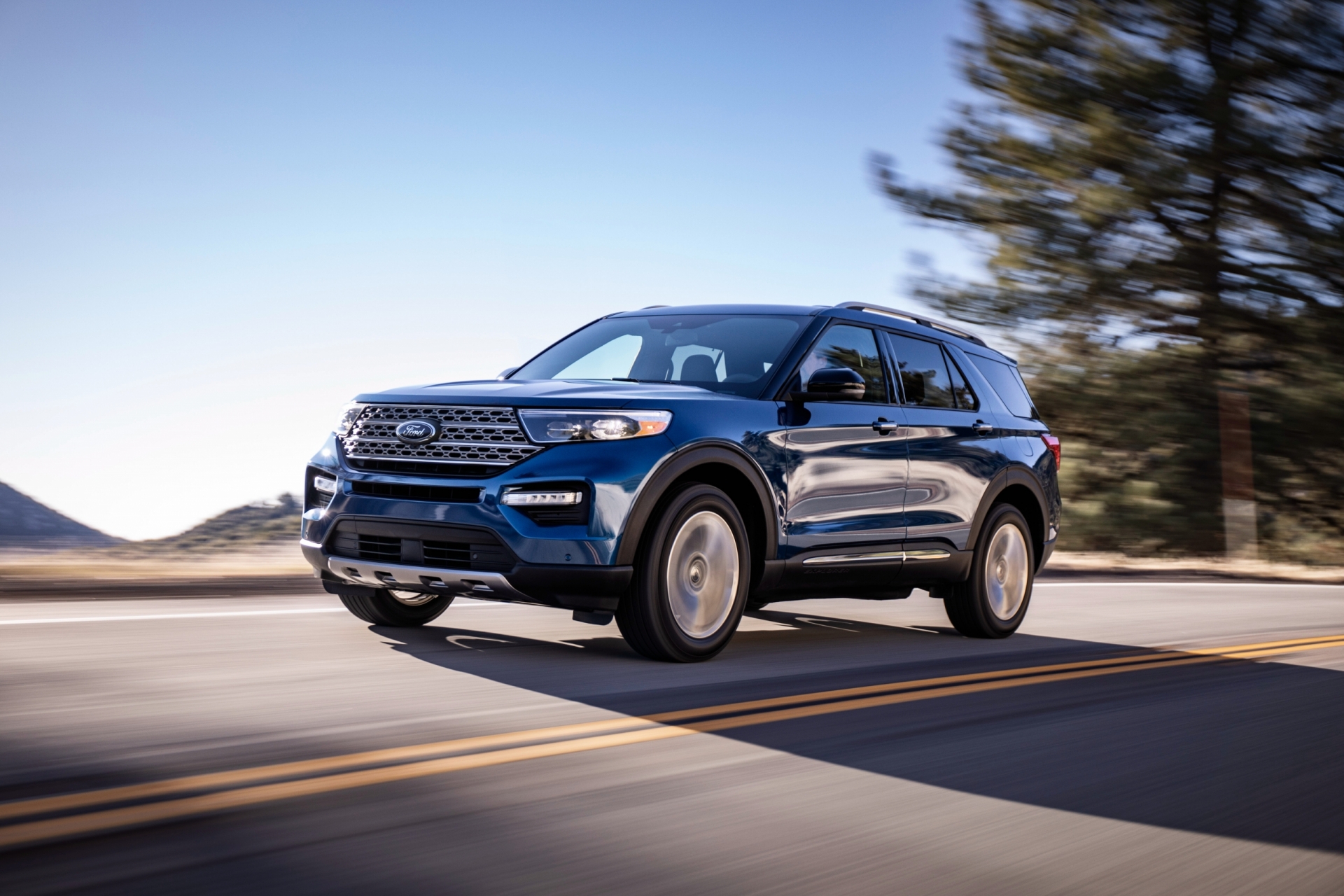 Ford Explorer - цены, отзывы, характеристики Explorer от Ford