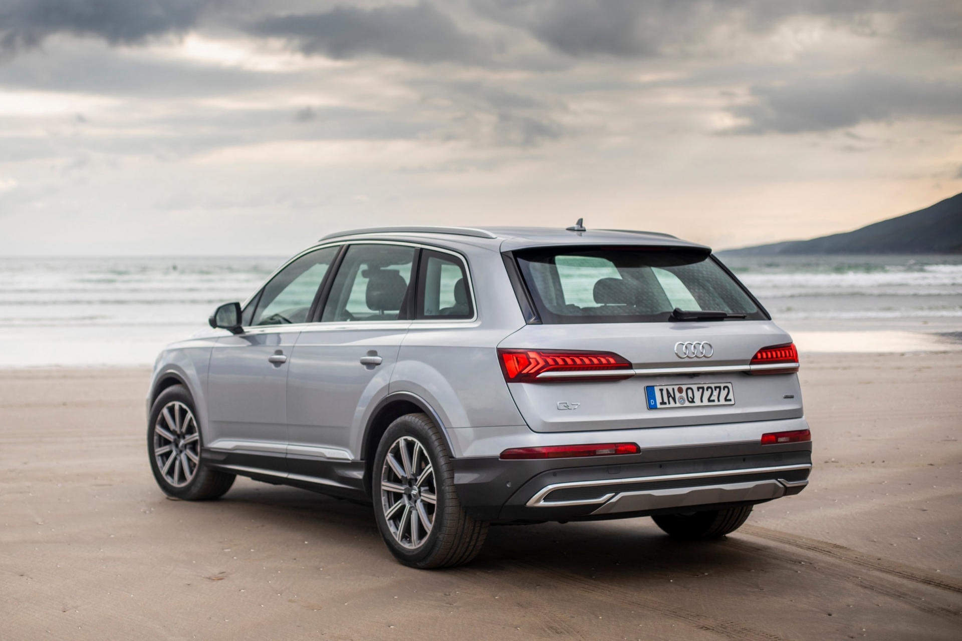 Audi Q7 (4M) - цены, отзывы, характеристики Q7 (4M) от Audi