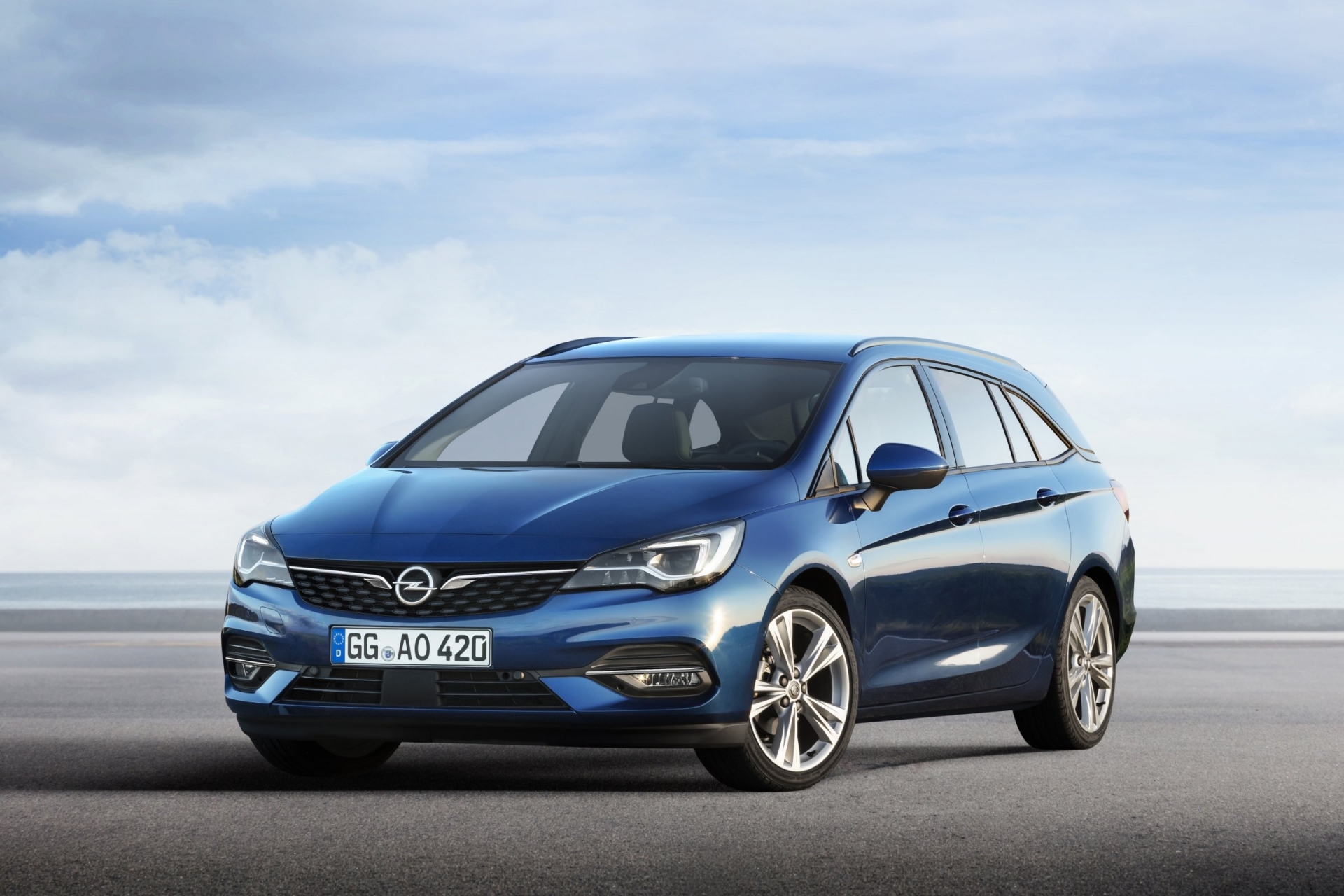 Opel Astra Sports Tourer - цены, отзывы, характеристики Astra Sports Tourer  от Opel