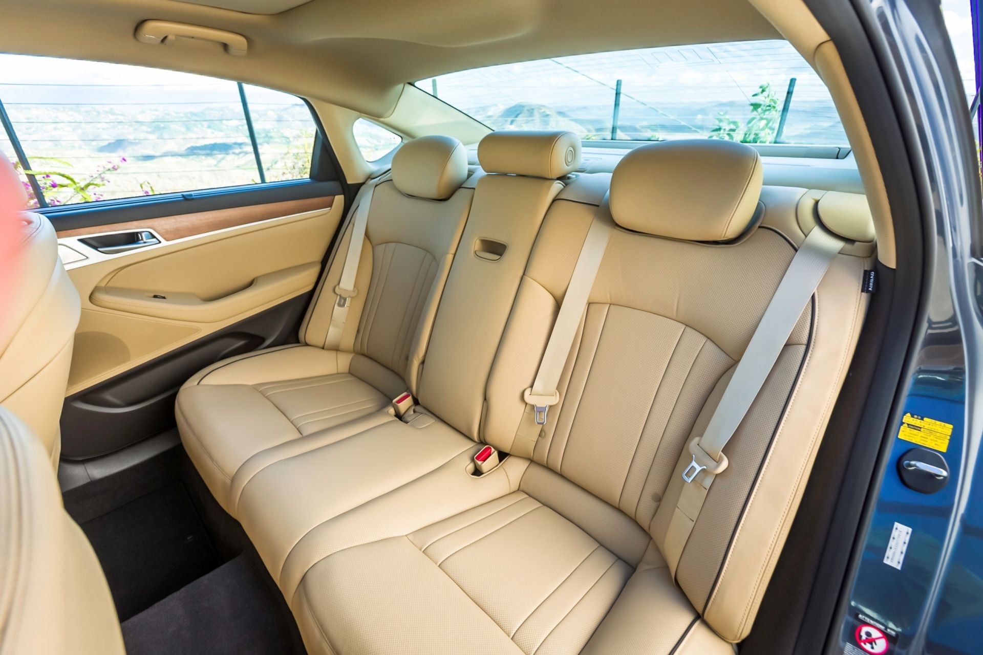 G80 характеристики. Genesis g80 салон. Hyundai Genesis g80 салон. Hyundai Genesis g80 2016.