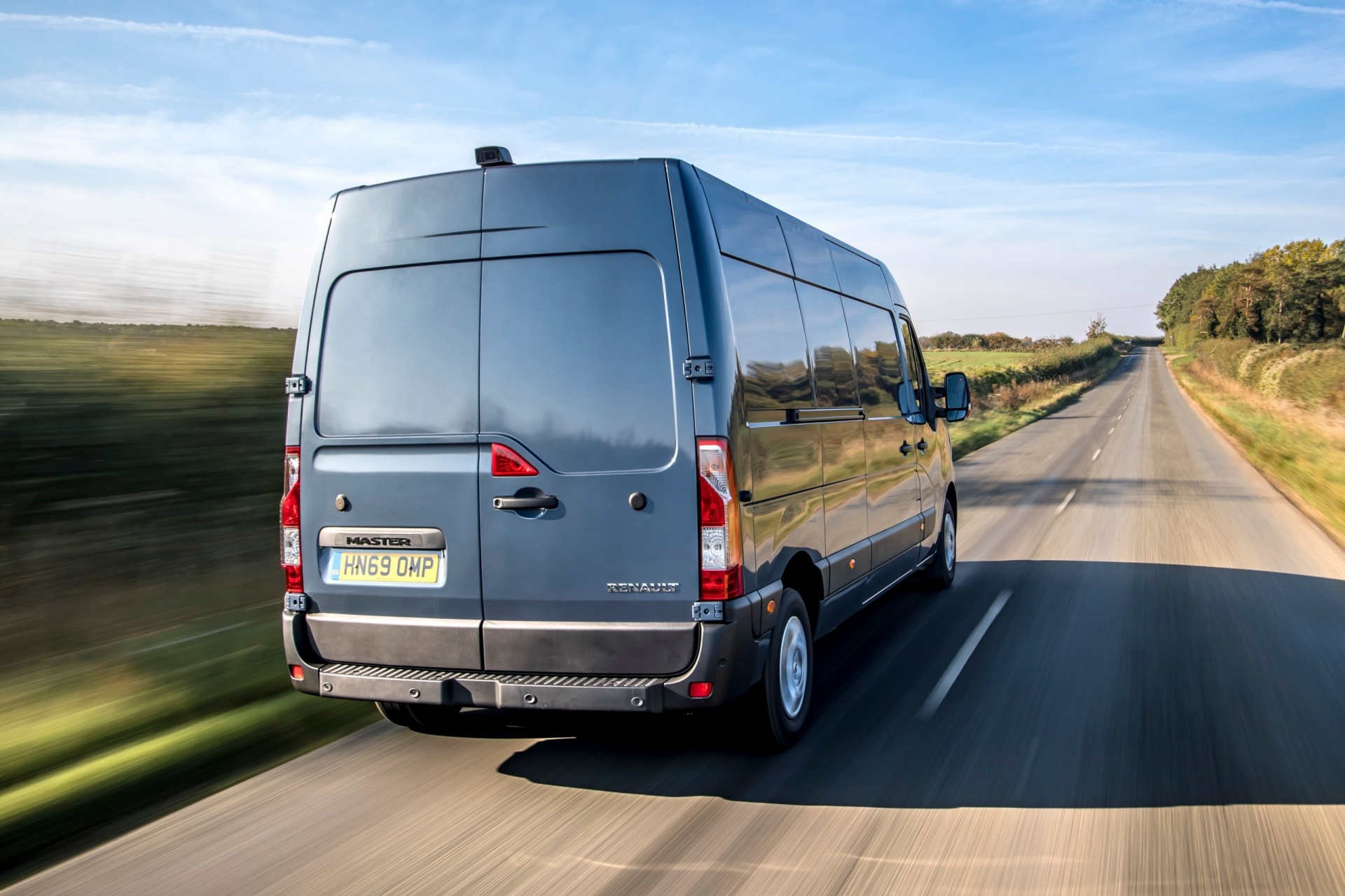 Рено мастер 3 спарка. Renault van Rover.