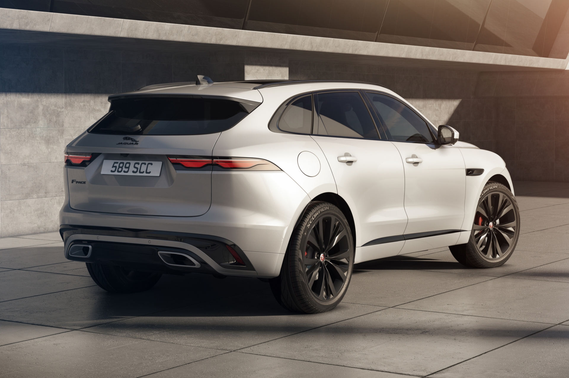 Jaguar F-Pace - цены, отзывы, характеристики F-Pace от Jaguar