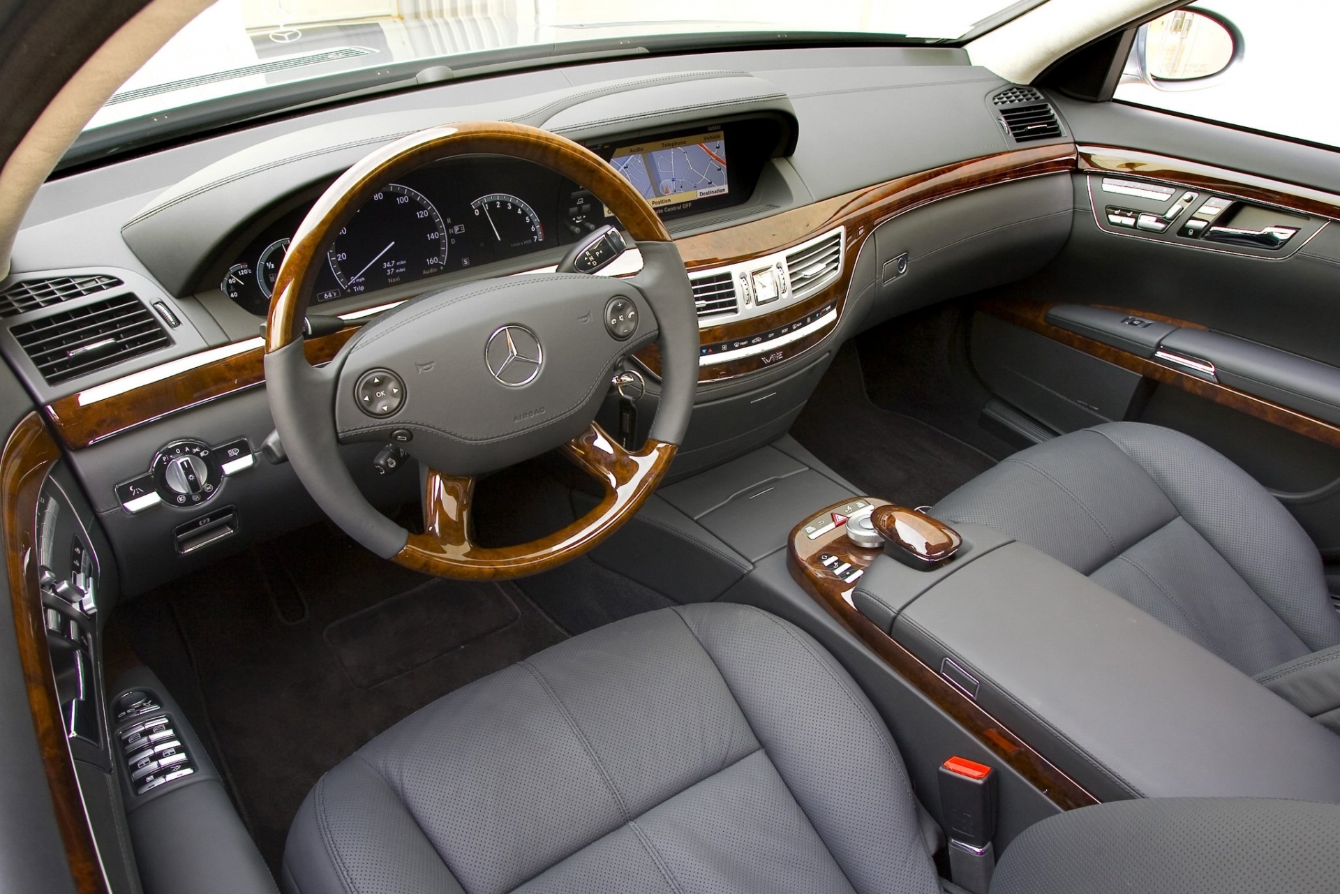 Mercedes Benz s600 w221