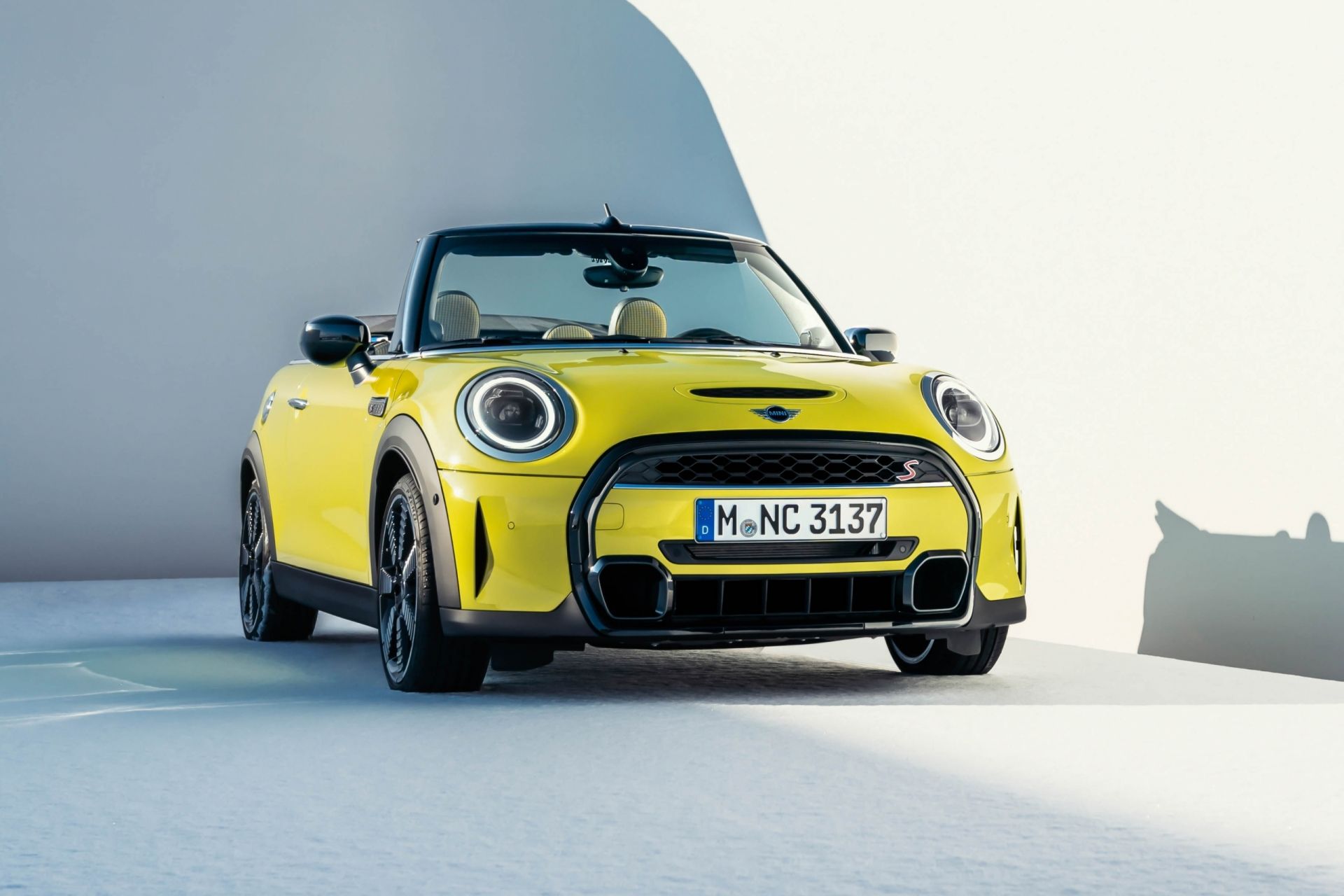 MINI Cabrio - цены, отзывы, характеристики Cabrio от MINI