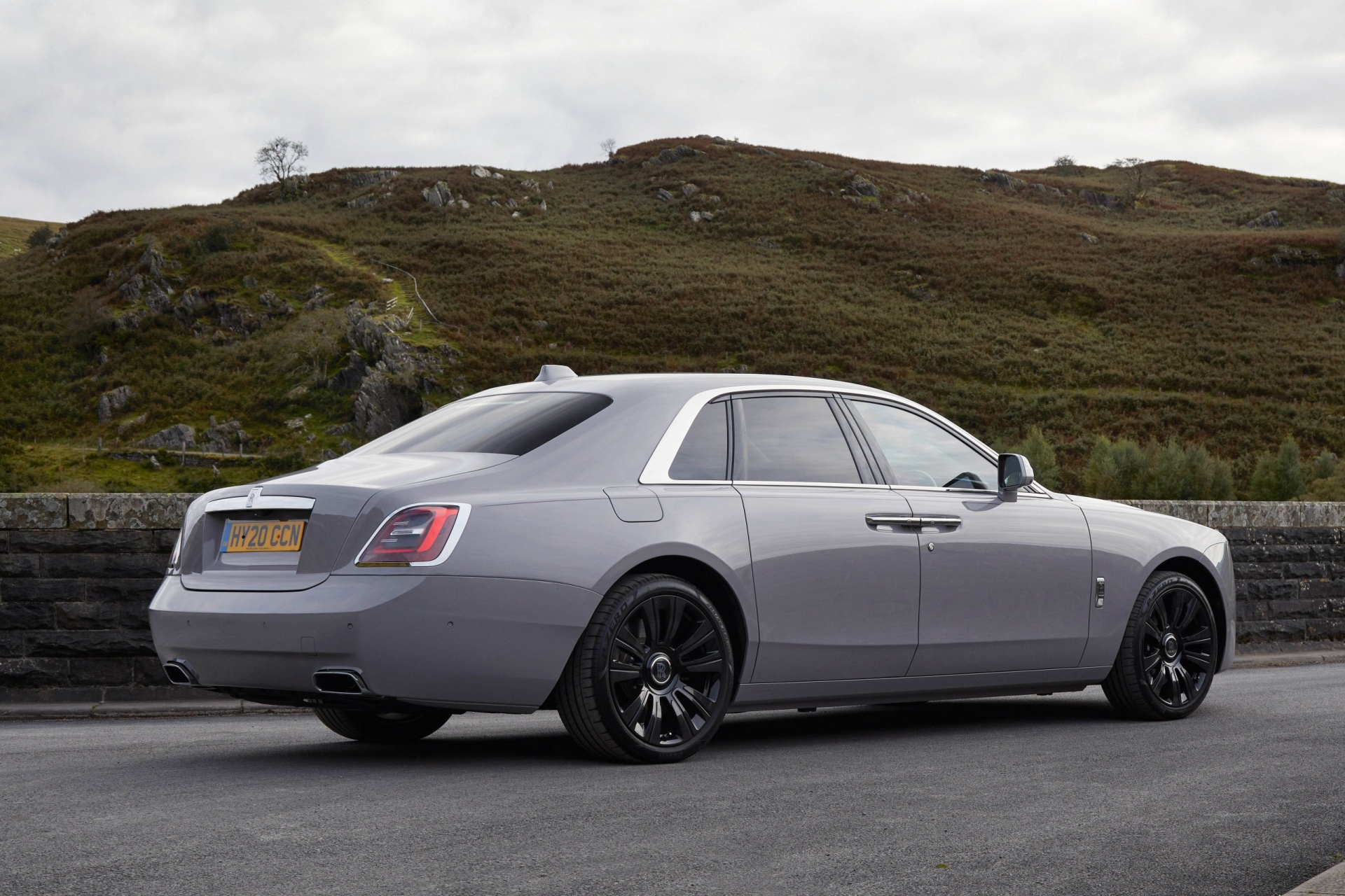 Rolls-Royce Ghost - цены, отзывы, характеристики Ghost от Rolls-Royce