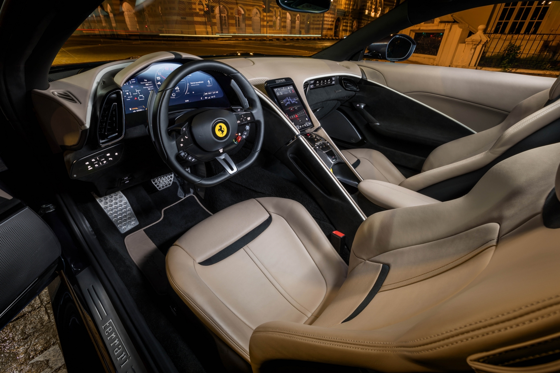 Ferrari Roma - цены, отзывы, характеристики Roma от Ferrari