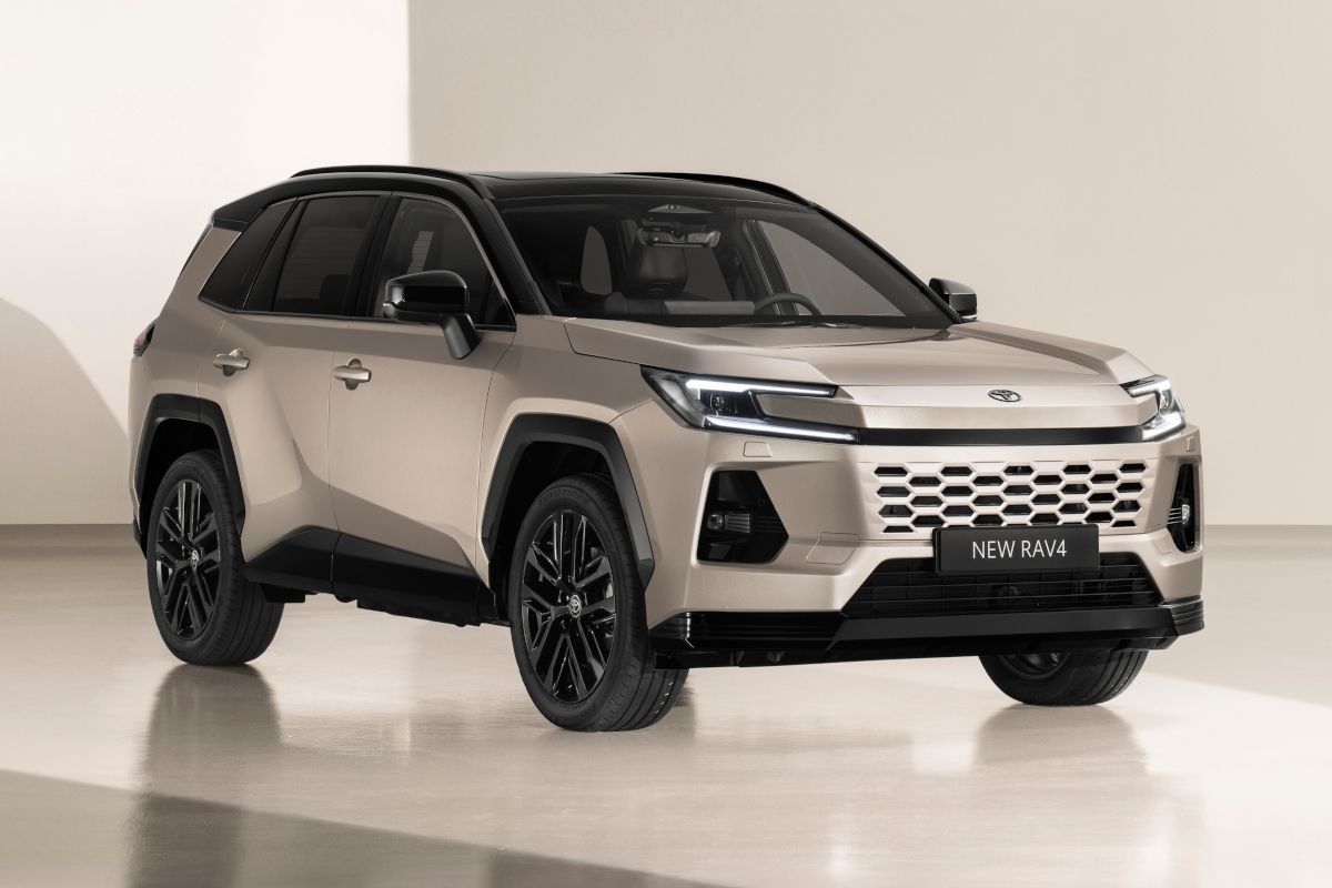 Toyota RAV4 - цены, отзывы, характеристики RAV4 от Toyota