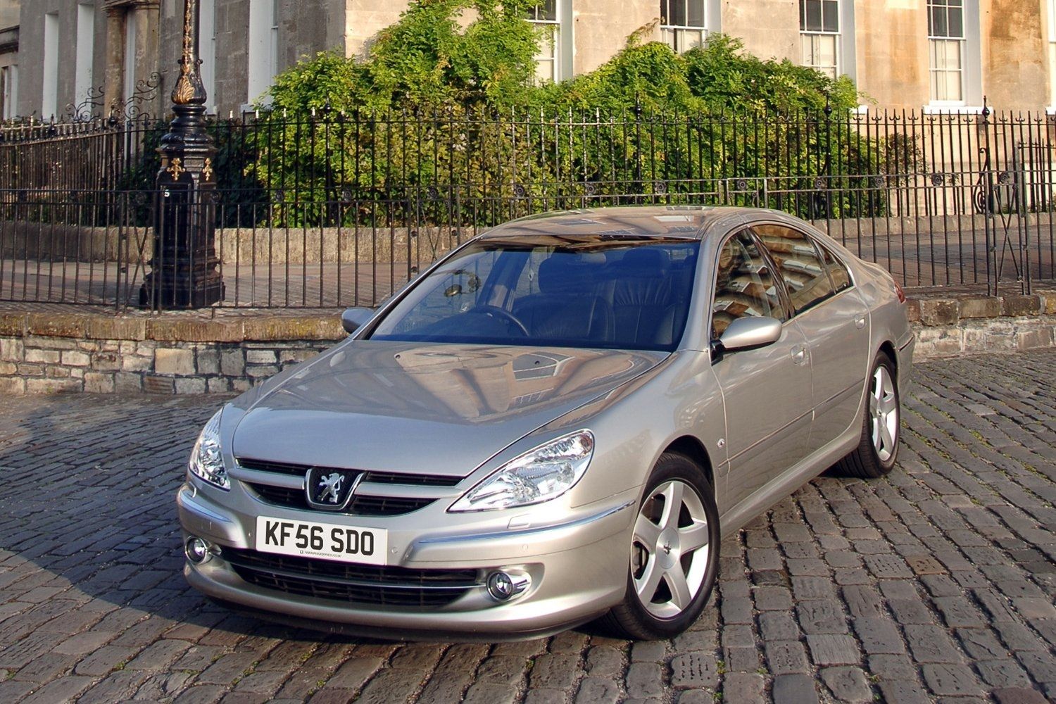 Фото Peugeot 607 - фотографии Пежо 607