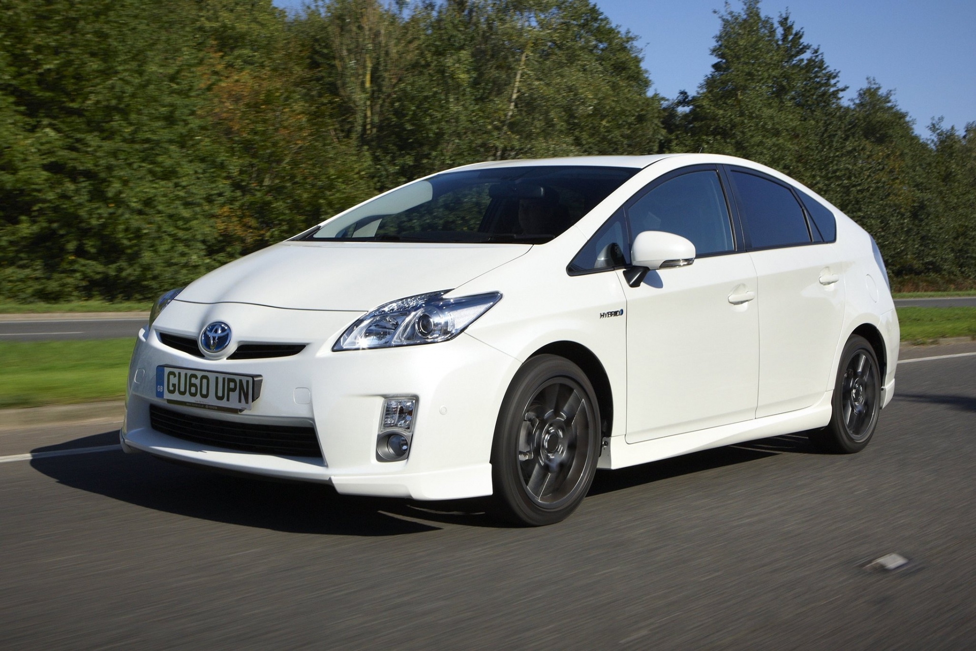 Toyota Prius 30 2015 Р±РµР»С‹Р№