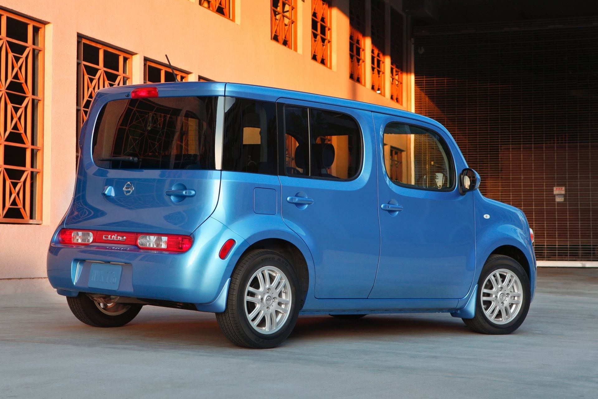 Nissan Cube - цены, отзывы, характеристики Cube от Nissan