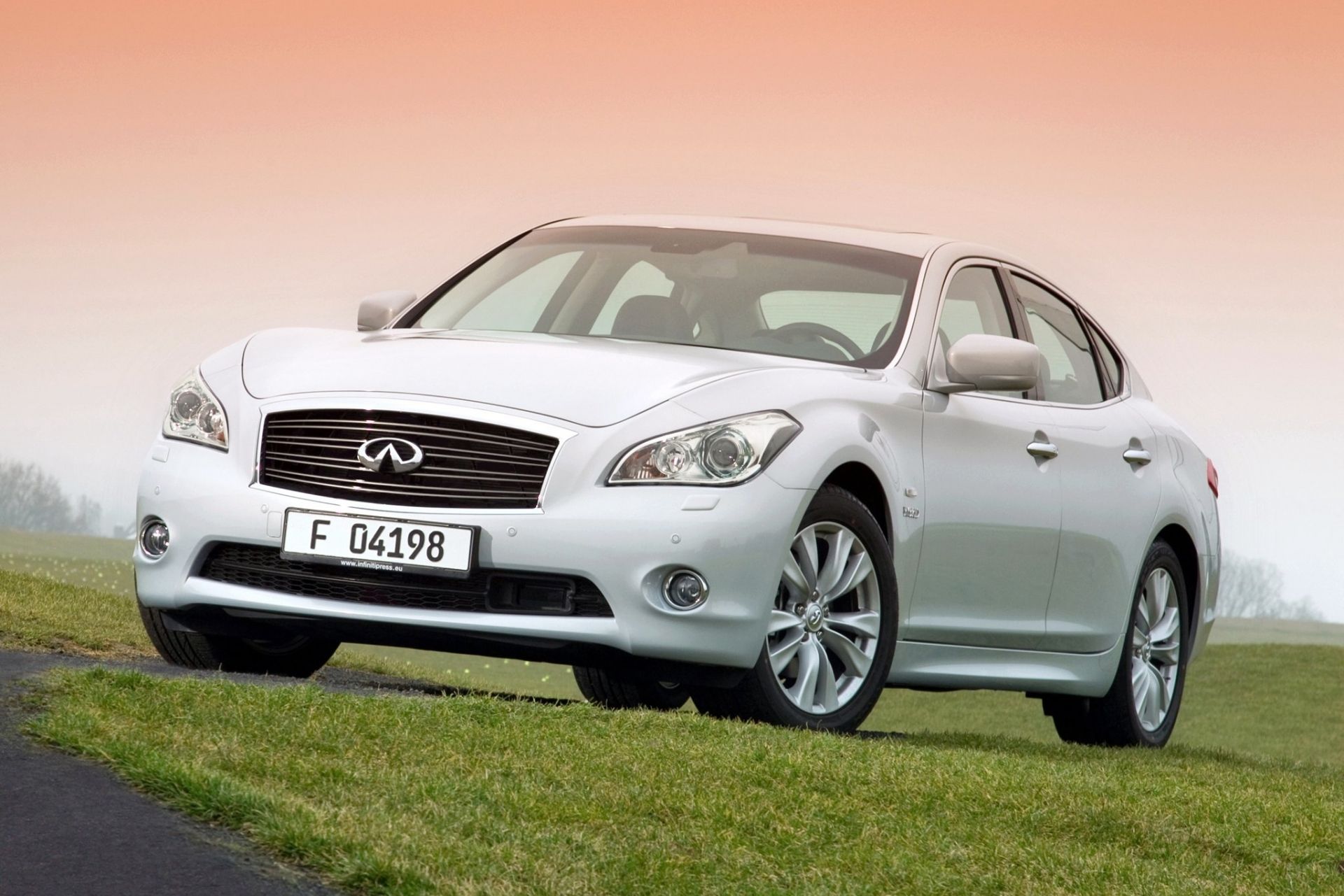 Infiniti M25 /M37/M56 - цены, отзывы, характеристики M25 /M37/M56 от  Infiniti