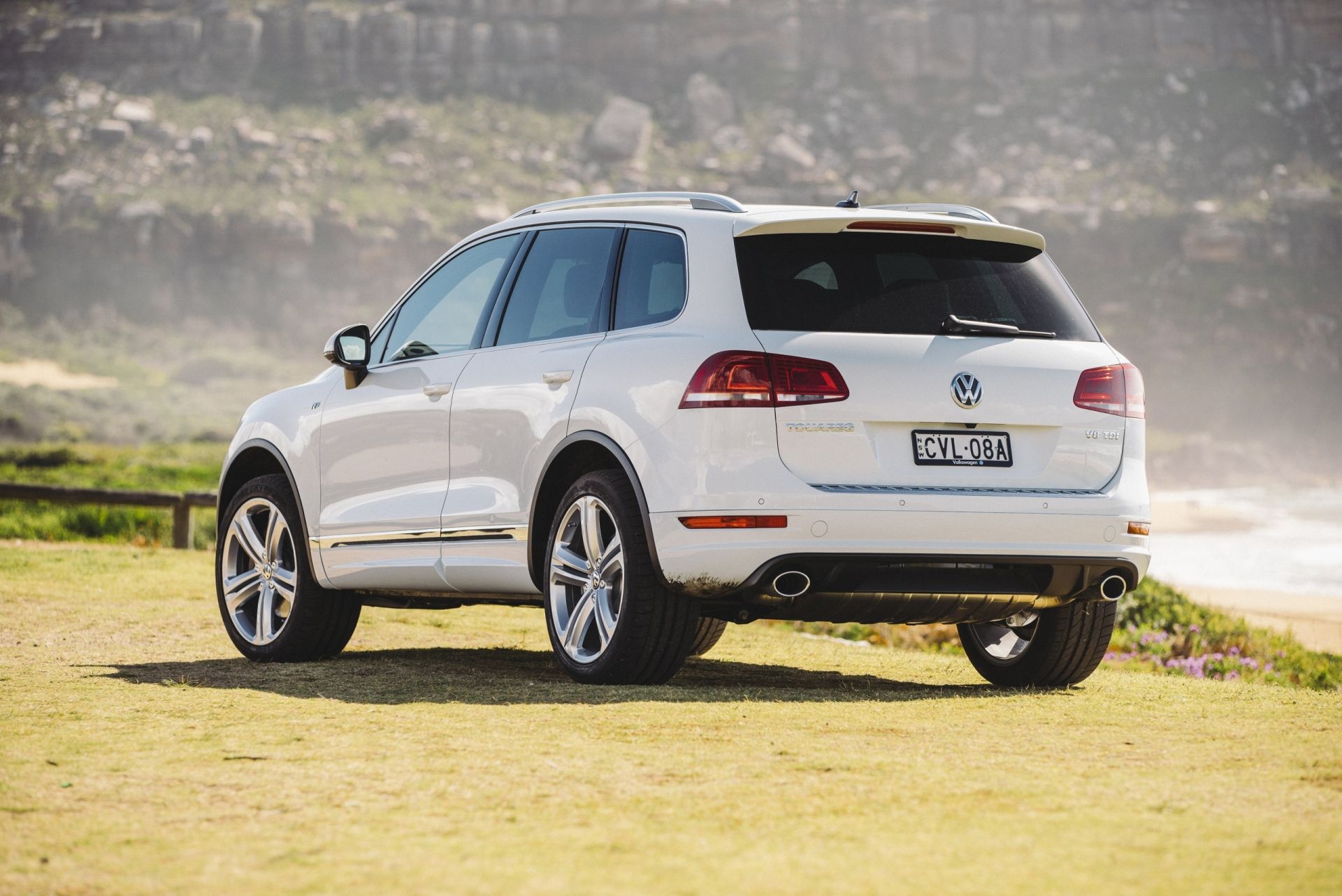 Туарег 2011. Volkswagen Touareg r-line. Volkswagen Touareg r-line 2016. Фольксваген Туарег 2011. Volkswagen Touareg r-line 2011.