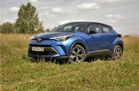 Toyota C-HR - Сама себе соперница