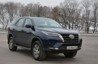    : Toyota Fortuner