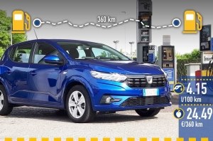 Тест-драйв {MARK} {MODEL}: Уроки экономии: как новая Dacia Sandero сумела затмить гибриды?