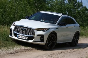 Infiniti QX55:     