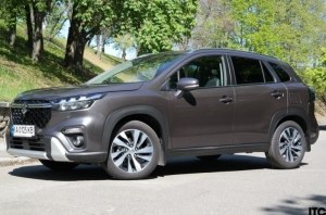Suzuki S-Cross:  ,  