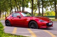 Mazda MX-5 RF.   