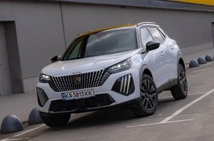 - Peugeot 2008: Peugeot 2008:  ,  