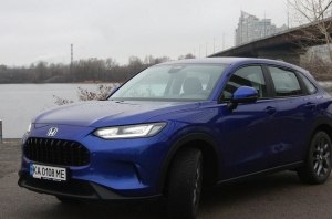 ������������ ���� Civic: ����-����� ������ ��������� Honda ZR-V