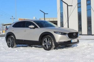 ����-����� {MARK} {MODEL}: Mazda CX-30: ���-5 ������ �� �������� ���������