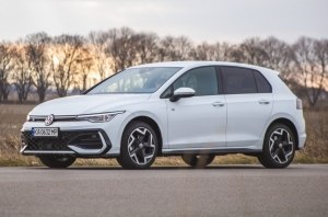 ����-����� {MARK} {MODEL}: ����-����� Volkswagen Golf MK8.5: �� ���� �� �������