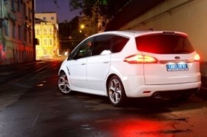 - Ford S-Max: !