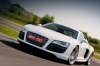 Смотрим на купе Audi R8 V10 под правильным углом