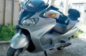 - {MARK} {MODEL}:  Suzuki Burgman 650