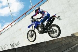 - {MARK} {MODEL}:  SUV