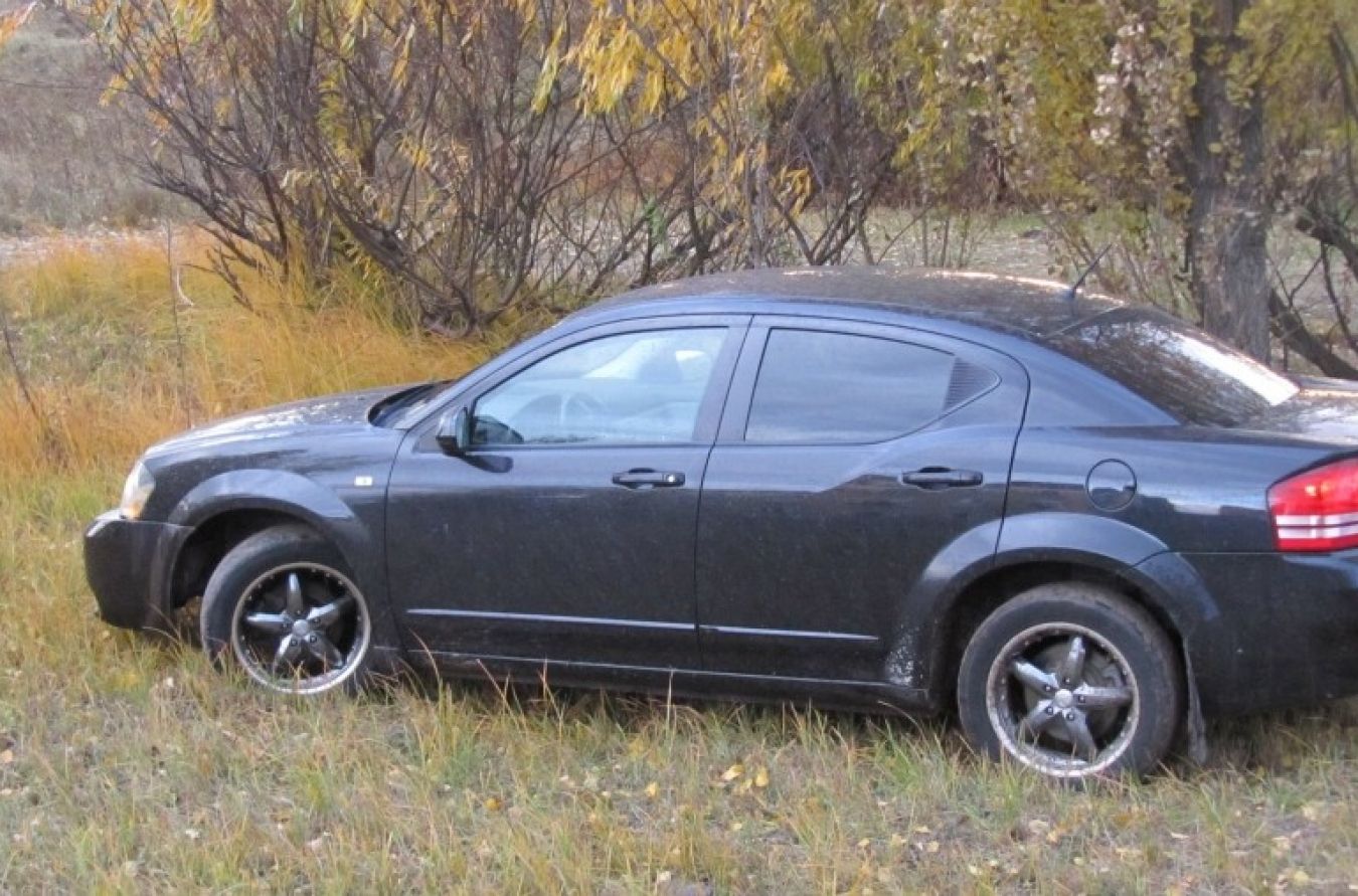 Додж 2.4. Додж 2.0. Dodge Avenger, 2007 черный тонированный. Dodge Avenger, черный тонированный. Додж Авенгер 2 тонированный.