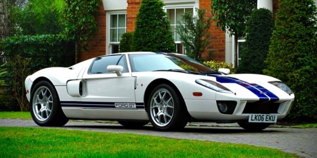    2005 Ford GT  