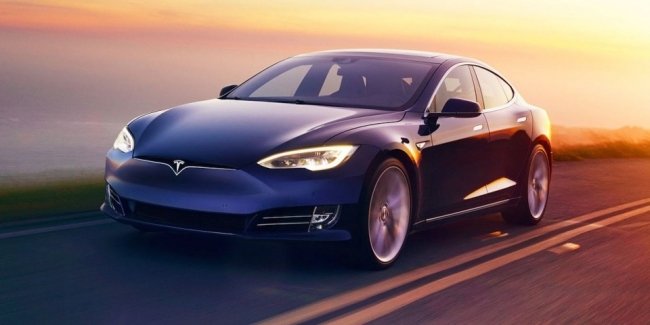 Tesla    Model S