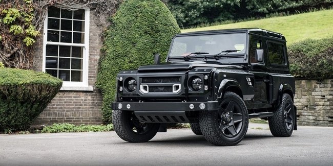  Land Rover Defender   