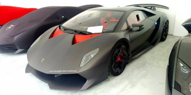  Lamborghini Sesto Elemento   2 400 000 