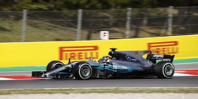 Formula-1: Mercedes      