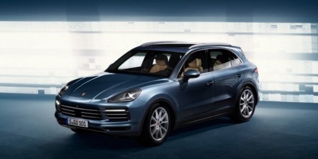    : Porsche Cayenne 2018   