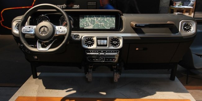 Интерьер нового Mercedes-Benz G-Class - репортаж InfoCar.ua