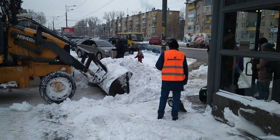 Обеспыливание автомобильных дорог