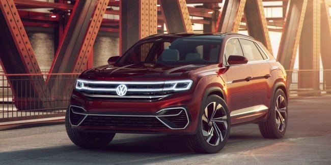  : Volkswagen   Atlas Cross Sport