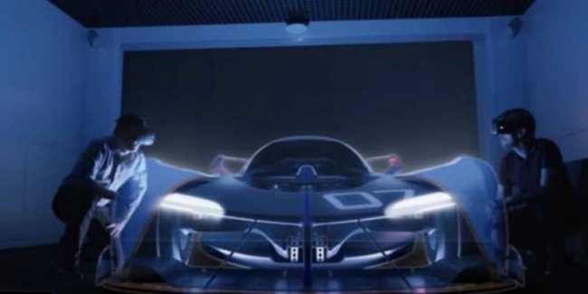  2025  McLaren    