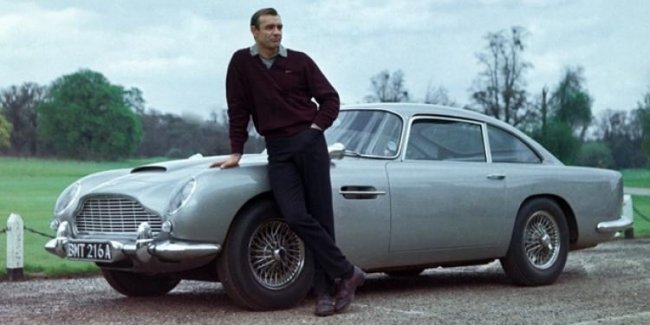 Aston Martin      007